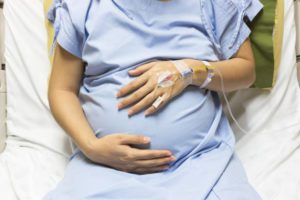 عوارض آمپول پروژسترون بر جنین در بارداری
